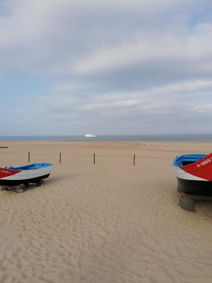 Apartamentos Nazare Amada ภายนอก รูปภาพ